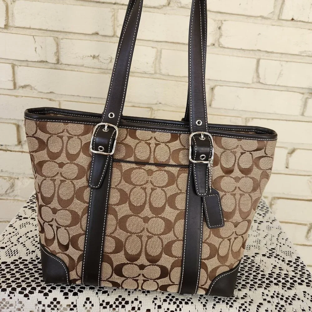 Like New Vintage Coach Signature C's Khaki Shoulder Bag Tote Purse m